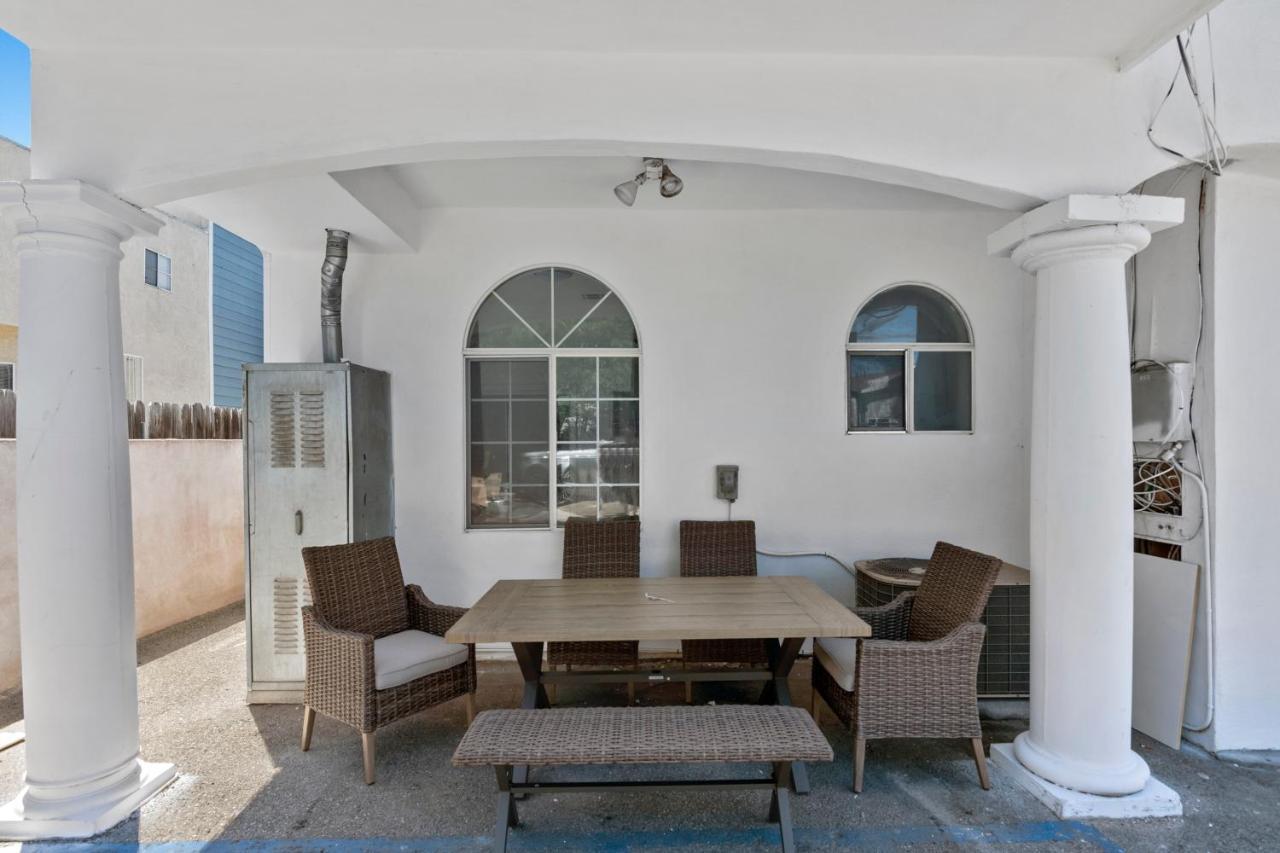 Spacious Private Gated Modern Loft Close To Universal Studio And Hollywood لوس أنجلوس المظهر الخارجي الصورة