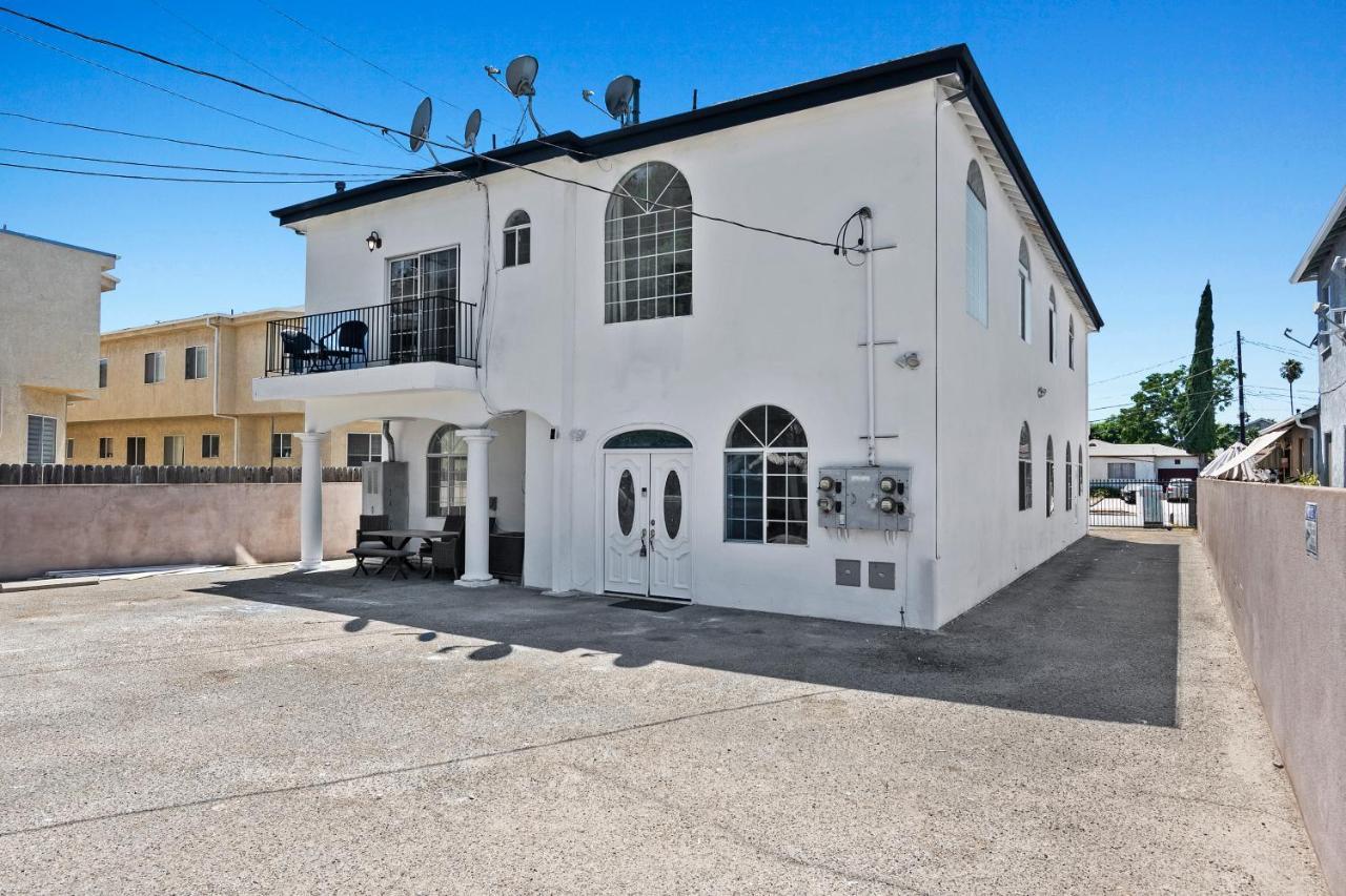 Spacious Private Gated Modern Loft Close To Universal Studio And Hollywood لوس أنجلوس المظهر الخارجي الصورة